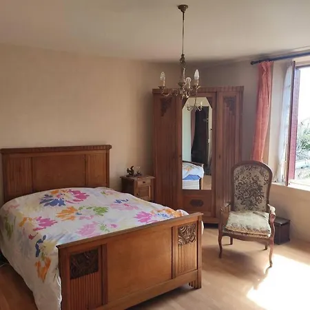 En Centre Bourg Prázdninový dům Renaison